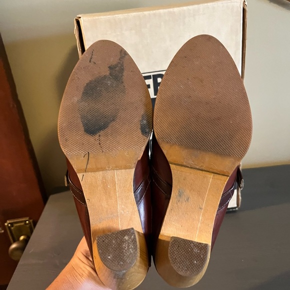 FRYE Vintage 1970’s Leather And Wood Clogs - Picture 14 of 14
